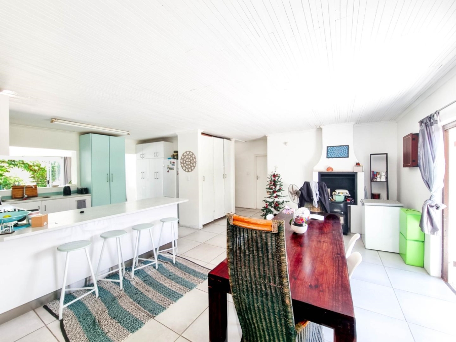 4 Bedroom Property for Sale in Sandbaai Western Cape